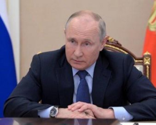 پوتین: در تلاشیم تا حاکمیت را به سوریه بازگردانیم