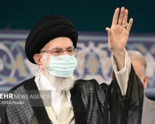 جمعی از نخبگان جوان با حضرت آیت‌الله خامنه‌ای دیدار کردند