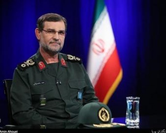 دریادار تنگسیری: هیچ احدی نمی‌تواند به ایران ضربه بزند/ دشمنان از قدرت سپاه متحیر مانده‌اند
