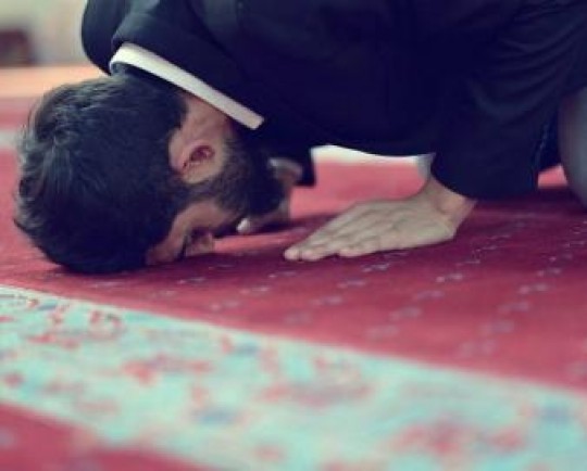  سجده سهو  چه زمانی واجب می‌شود؟