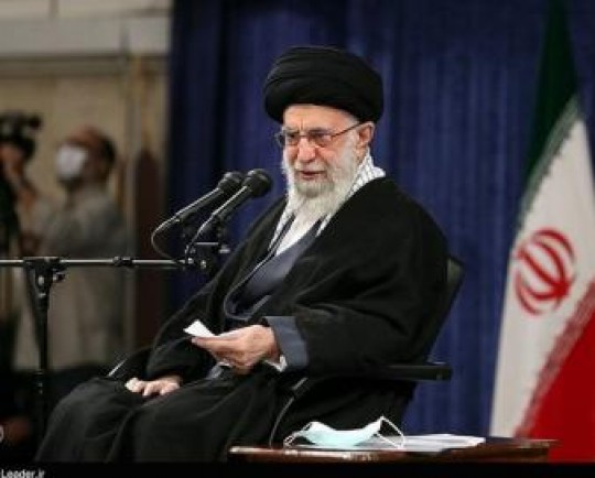 استفتاء از امام خامنه‌ای؛ آیا شرط پس گرفتن قرض به قیمت روز طلا و سکه صحیح است؟