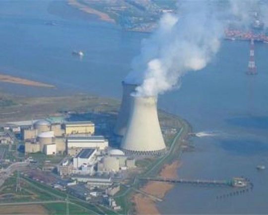 مخالفت اکثر شهروندان آلمانی با طرح دولت برای کنار گذاشتن انرژی هسته‌ای