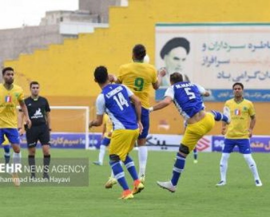 شمس آذر کار را تمام کرد/ ادامه رقابت سه تیم برای لیگ برتری شدن