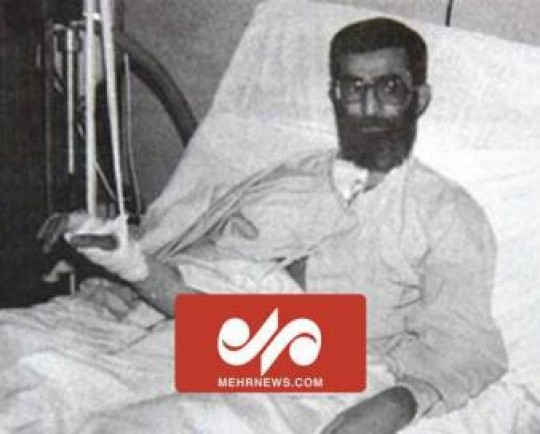 فیلم لحظه انتقال حضرت آیت الله خامنه‌ای پس از ترور به بیمارستان