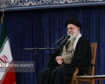 رهبر انقلاب: دعوت رئیسجمهور آمریکا برای مذاکره فریب افکار عمومی است