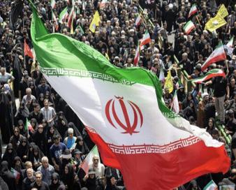 ایرانیان تاریخ می‌خوانند